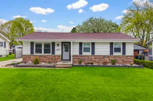 605 Victoria St, West Bend, WI 53090 - Photo 1