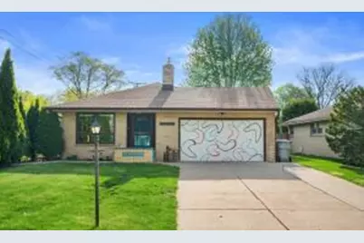 3334 N Argonne Dr, Milwaukee, WI 53222 - Photo 1