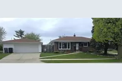 2834 E Eaton Ln, Cudahy, WI 53110 - Photo 1