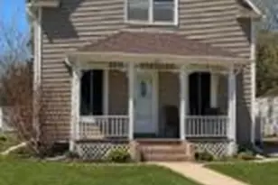 219 Park St, Walworth, WI 53184 - Photo 1