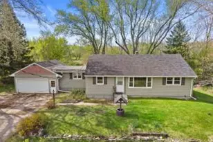 N40W26975 Capitol Dr, Pewaukee, WI 53072 - Photo 1