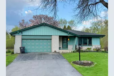 351  Hialeah Dr, Racine, WI 53402 - Photo 1