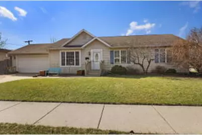 5117  58th St, Kenosha, WI 53144 - Photo 1