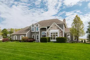 2850 Berwick Ct, Brookfield, WI 53045 - Photo 1