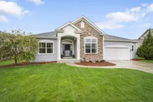 1406 Mockingbird Ct, Oconomowoc, WI 53066 - Photo 1