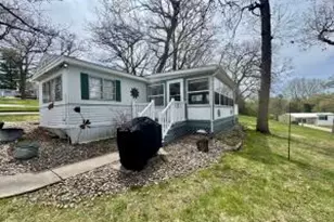 W1325 Spring Grove Rd, Green Lake, WI 54971 - Photo 1