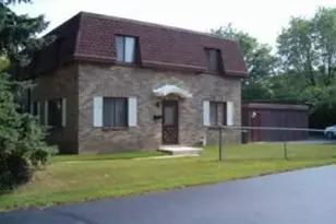 1505 S Carriage Ln, New Berlin, WI 53151 - Photo 1