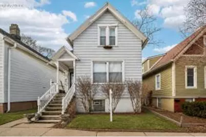 2557 N Gordon Pl, Milwaukee, WI 53212 - Photo 1