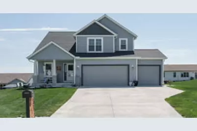 907  Ridge Ct, Watertown, WI 53094 - Photo 1