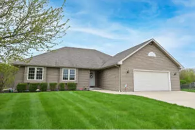 9225  Auburn Ct, Racine, WI 53406 - Photo 1