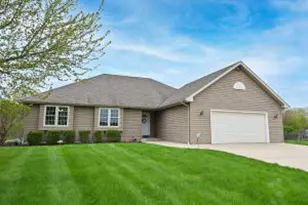 9225 Auburn Ct, Racine, WI 53406 - Photo 1