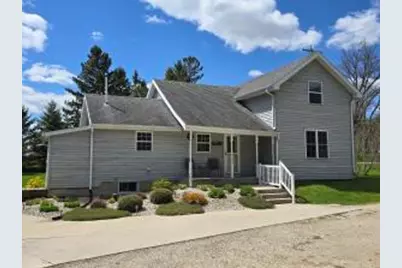 323  S Heritage Dr, Oostburg, WI 53070 - Photo 1