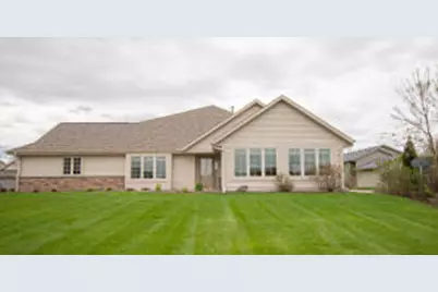 W197N17085  Stonewall Dr, Jackson, WI 53037 - Photo 1