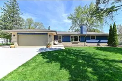 15860  Brookhill Dr, Brookfield, WI 53005 - Photo 1