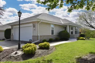 N97W14151 Knollcrest Cir, Germantown, WI 53022 - Photo 1
