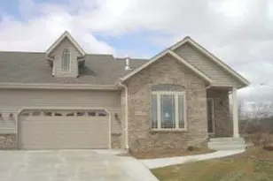 104 Meehan Cir, West Bend, WI 53095 - Photo 1