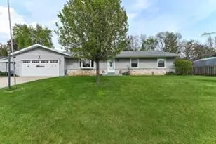 503 Paul St, Racine, WI 53105 - Photo 1