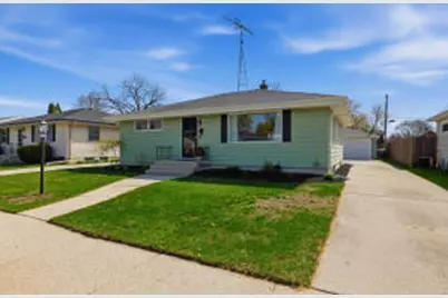 2725 S 11th St, Sheboygan, WI 53081 - Photo 1