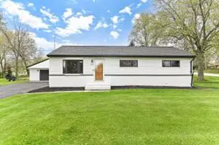 3351 E Carol Ct, Oak Creek, WI 53154 - Photo 1