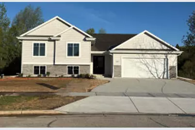 267  Cardinal Dr, Sullivan, WI 53178 - Photo 1