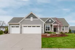 634 Westlawn Ave, Mukwonago, WI 53149 - Photo 1