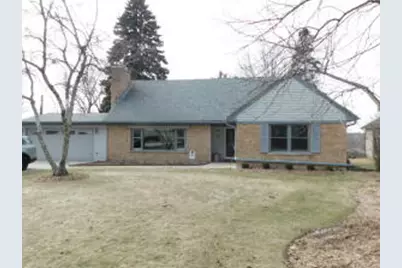 601 N 119th St, Wauwatosa, WI 53226 - Photo 1