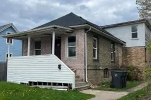 2143 Howe St, Racine, WI 53403 - Photo 1