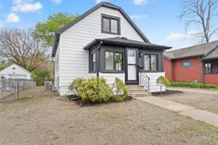 921 Perkins Ave, Waukesha, WI 53186 - Photo 1