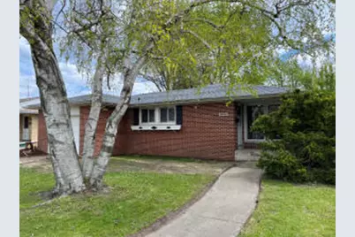 2109  87th Pl, Kenosha, WI 53143 - Photo 1