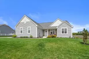 723 Autumn Ridge Ln, Hartford, WI 53027 - Photo 1
