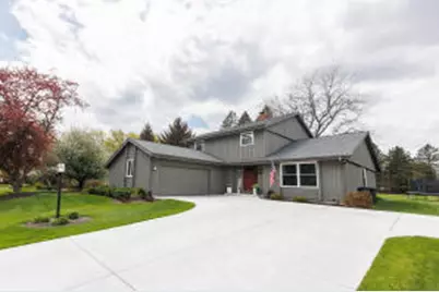 4  Cherrywood Ct, Racine, WI 53402 - Photo 1