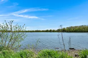 W179 W Lake Shore Dr, Spring Prairie, WI 53105 - Photo 1