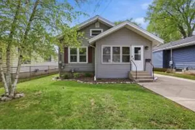 122  Tenny Ave, Waukesha, WI 53186 - Photo 1