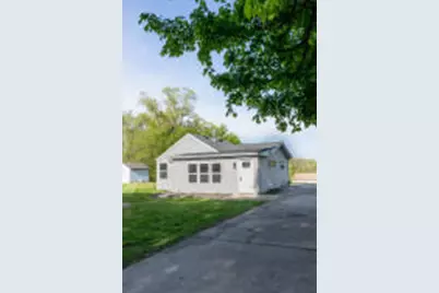 8231  Chara Dr, Burlington, WI 53105 - Photo 1