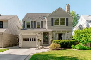 315 E Carlisle Ave, Whitefish Bay, WI 53217 - Photo 1