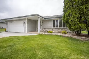3812 W Jodi Pl, Franklin, WI 53132 - Photo 1
