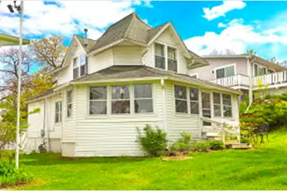 641  Hazel Ct, Fontana, WI 53125 - Photo 1