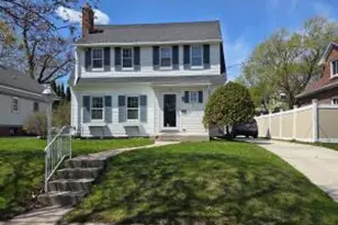 1020 N 14th St, Manitowoc, WI 54220 - Photo 1