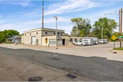 2023  13th St, La Crosse, WI 54601 - Photo 1