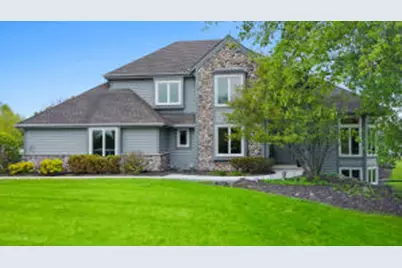 W292N3634  Stillmeadow Rd, Delafield, WI 53072 - Photo 1