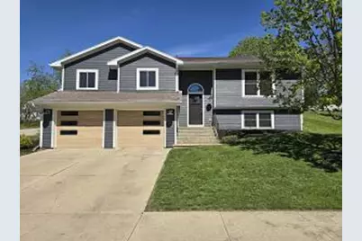 478  Park Ave, Burlington, WI 53105 - Photo 1