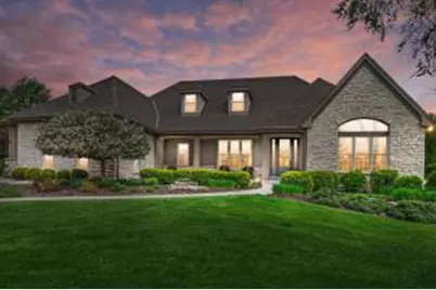 2150  Old Lantern Cir, Delafield, WI 53018 - Photo 1