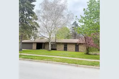 W75N800  Tower Ave, Cedarburg, WI 53012 - Photo 1