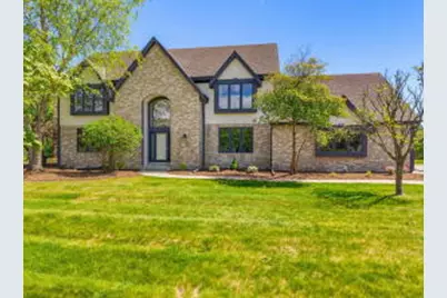 278  Mulberry Dr, Delafield, WI 53018 - Photo 1