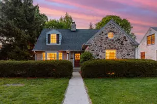 8022 Jackson Park Blvd, Wauwatosa, WI 53213 - Photo 1