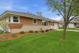 5302 Lakeview Dr, Greendale, WI 53129 - Photo 1