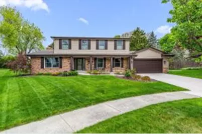 800  Sweetbriar Ct, Waukesha, WI 53186 - Photo 1