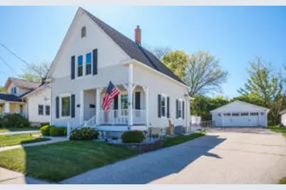 233  Kendall St, Burlington, WI 53105 - Photo 1