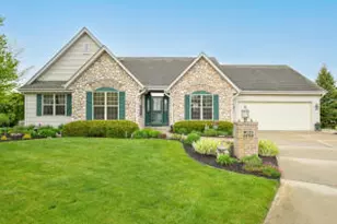 W125S8568 Country View Ct, Muskego, WI 53150 - Photo 1