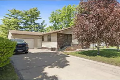 347  5th Ave, Onalaska, WI 54650 - Photo 1